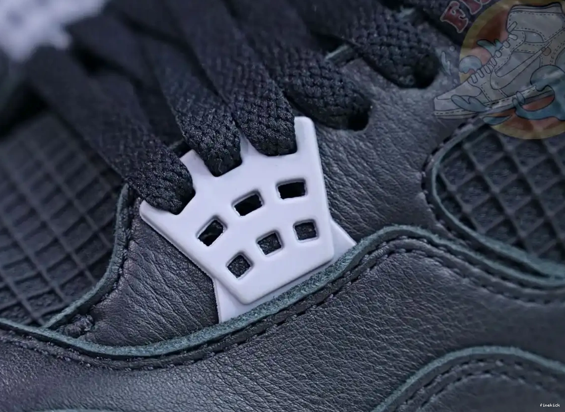 Air Jordan 4